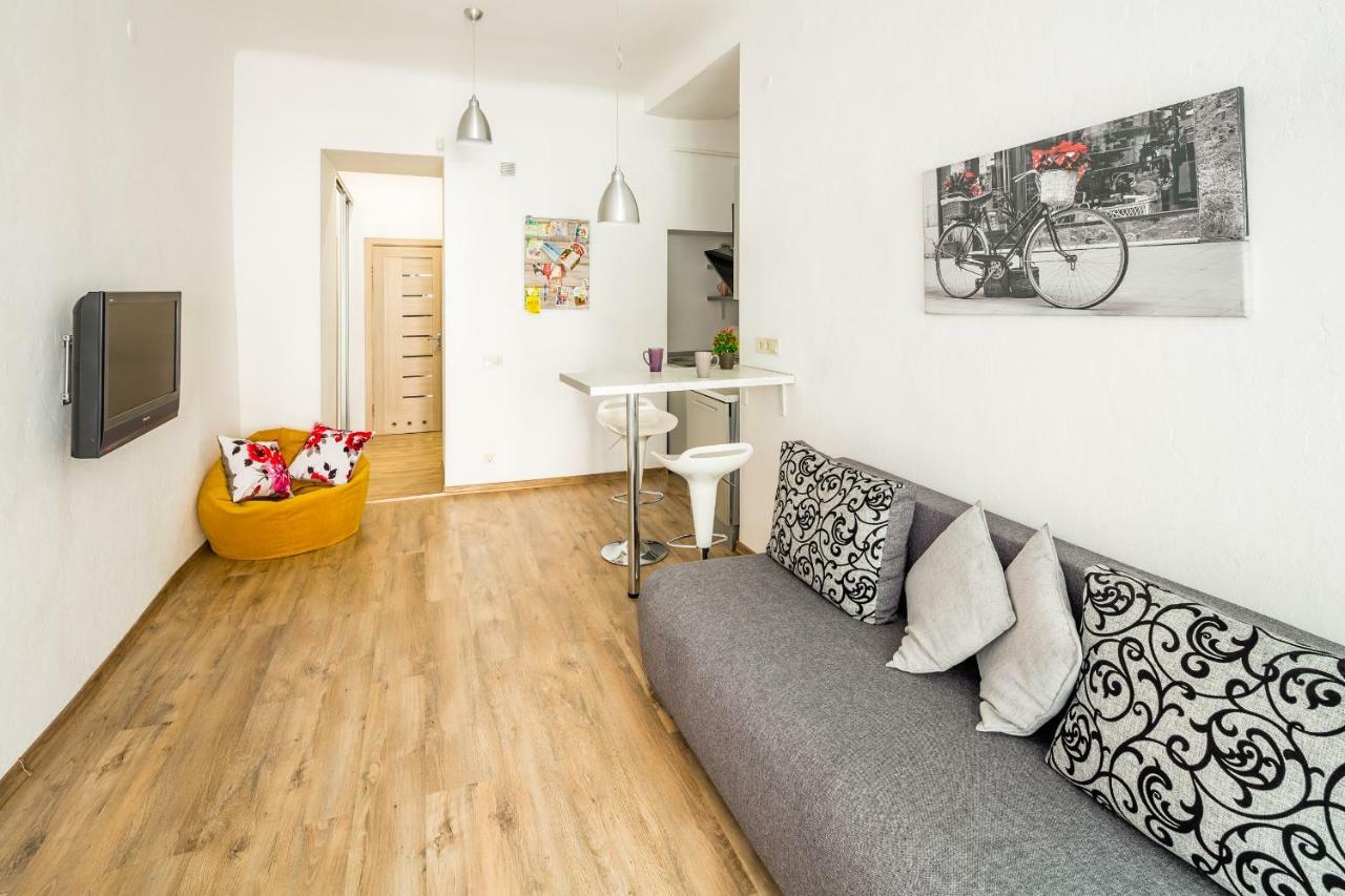 Romari Площа Ринок 29 Apartment Лвив Екстериор снимка