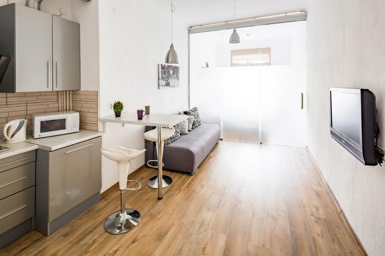 Romari Площа Ринок 29 Apartment Лвив Екстериор снимка